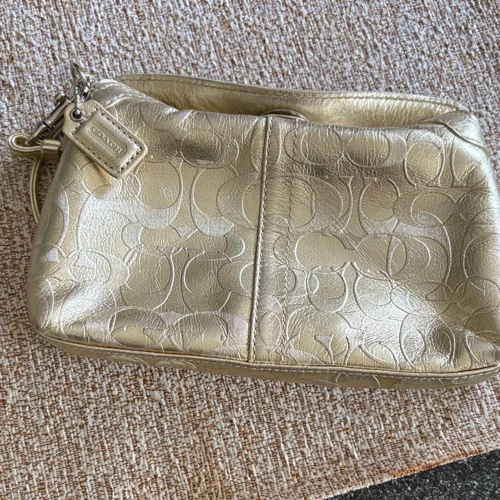 Coach Wristlet Bundle - Picture 15 of 15
